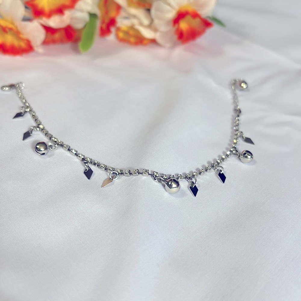 NWOT Silver Bell Anklet